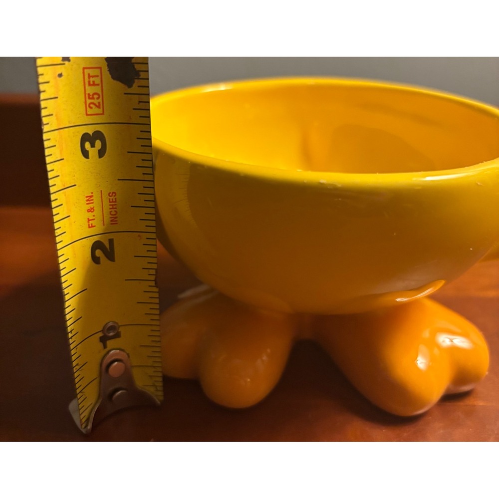 Warner Bros Studio Store Tweety Walking Teacup Yellow Ceramic Collectible 2000 - Picture 6 of 9